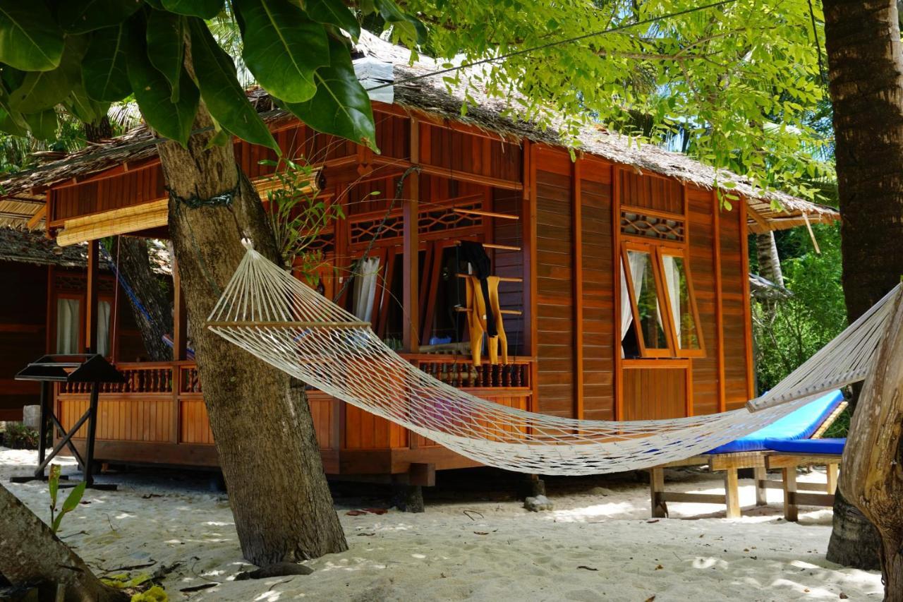 Blue Bay Divers Likupang Bangka エクステリア 写真