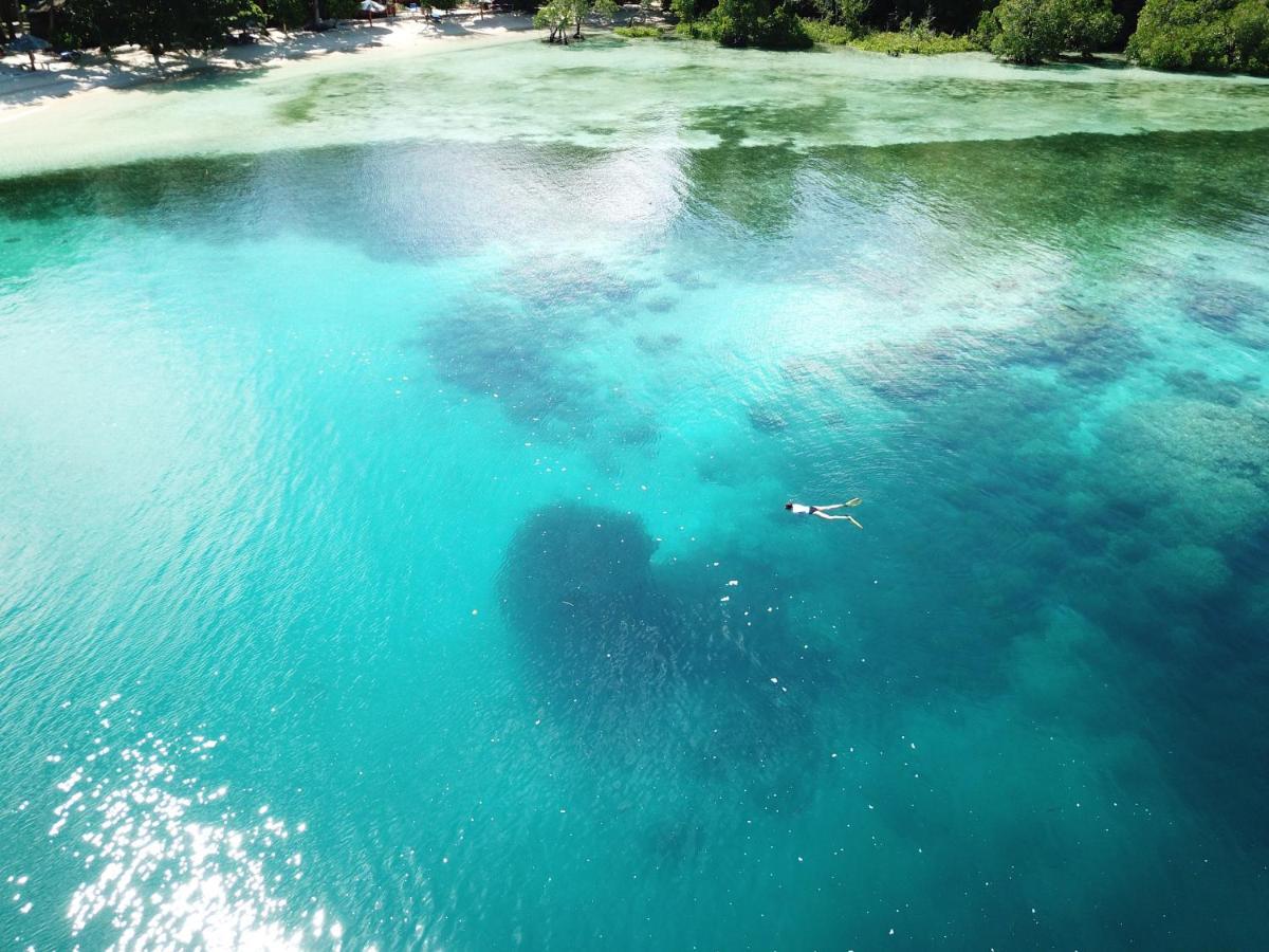 Blue Bay Divers Likupang Bangka エクステリア 写真