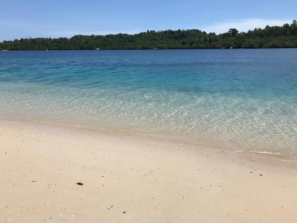 Blue Bay Divers Likupang Bangka エクステリア 写真