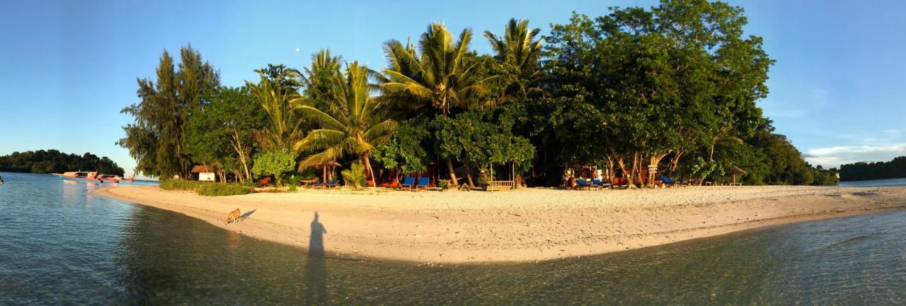 Blue Bay Divers Likupang Bangka エクステリア 写真
