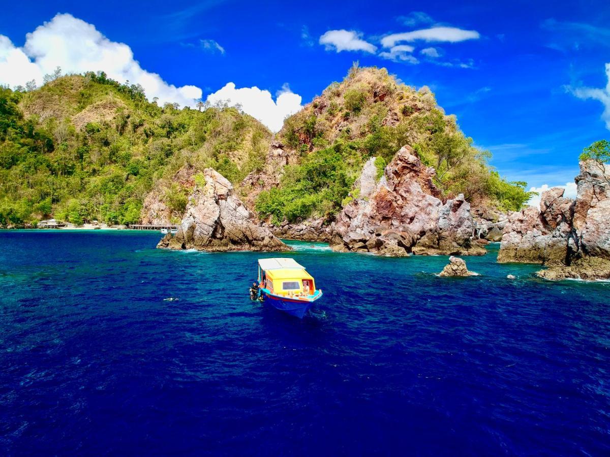 Blue Bay Divers Likupang Bangka エクステリア 写真